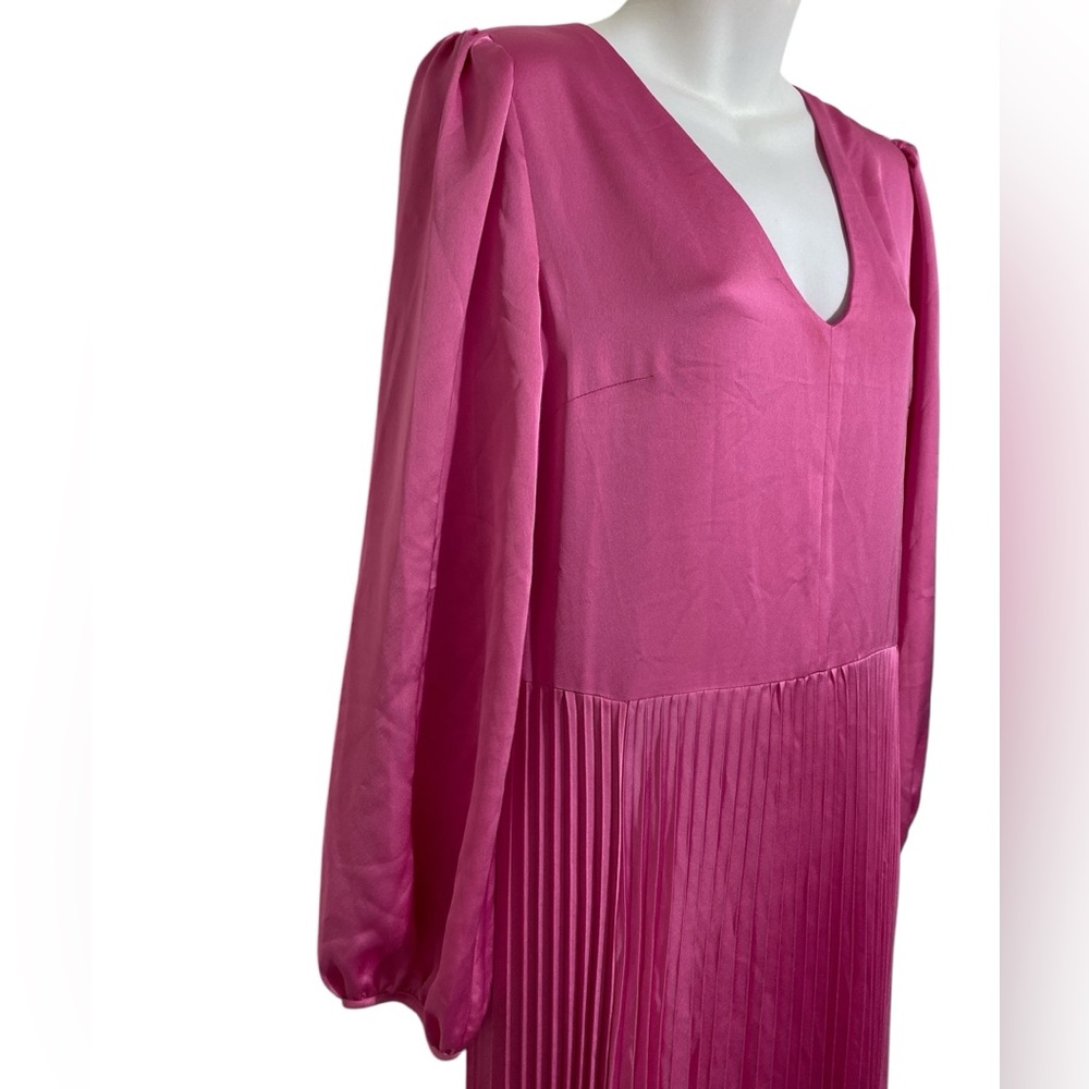 Ann Taylor Pleated V Neck Dress - Picture 6 of 15